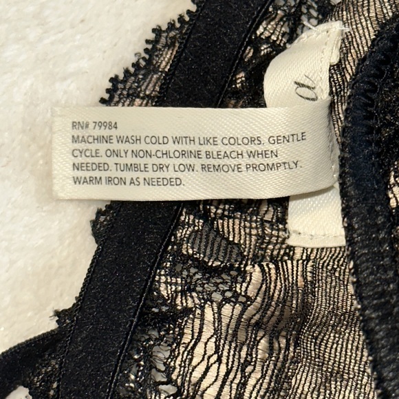 Soma black velvet and lace top size Large - Picture 10 of 17